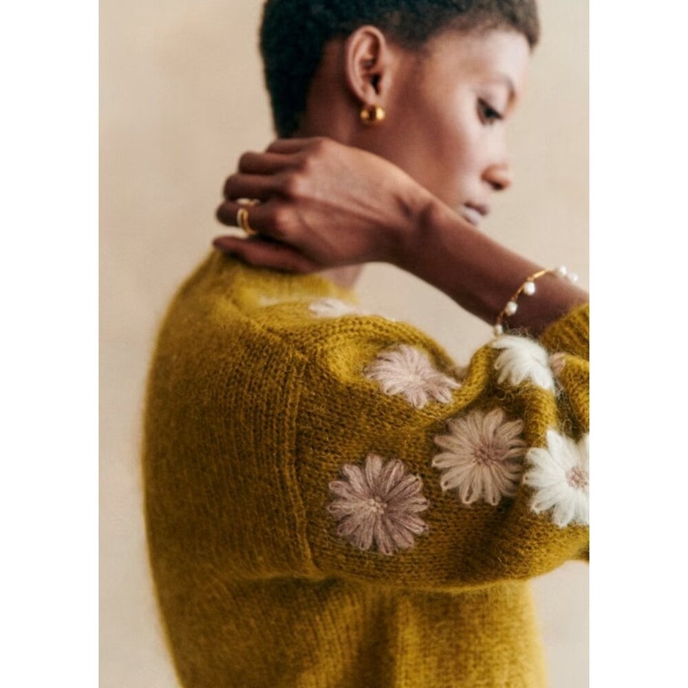 NWT La Maille Sezane Suzon Jumper in Olive Floral Embroidered Sweater S - Picture 3 of 10